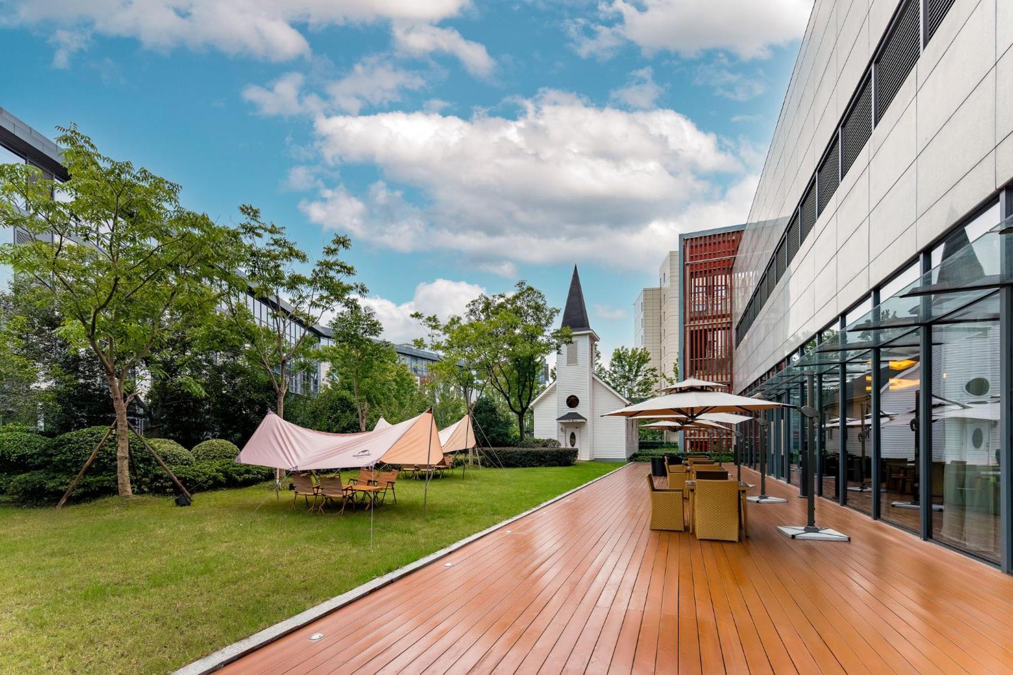 Holiday Inn Wuxi Taihu New City By Ihg Eksteriør billede